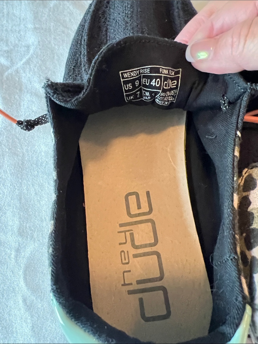 Hey Dude Women’s lightweight Slip-On Sneaker - Picture 7 of 9